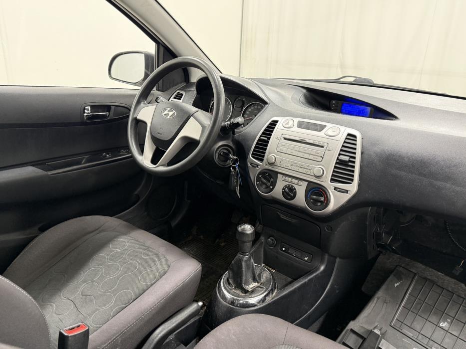 HYUNDAI i20 2010