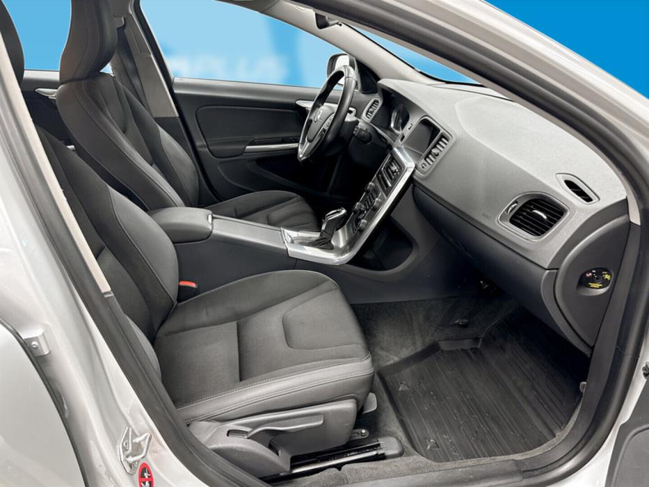 VOLVO V60 2014