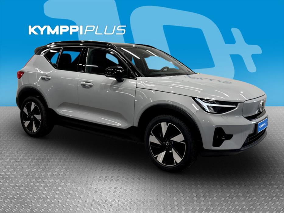 VOLVO XC40 2024
