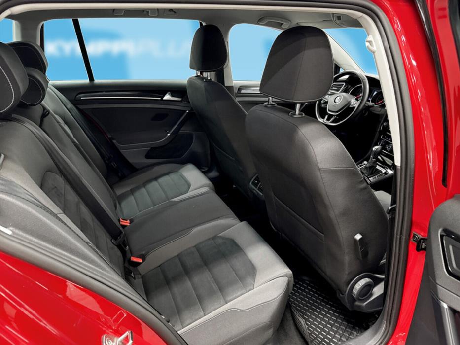 VOLKSWAGEN Golf 2014