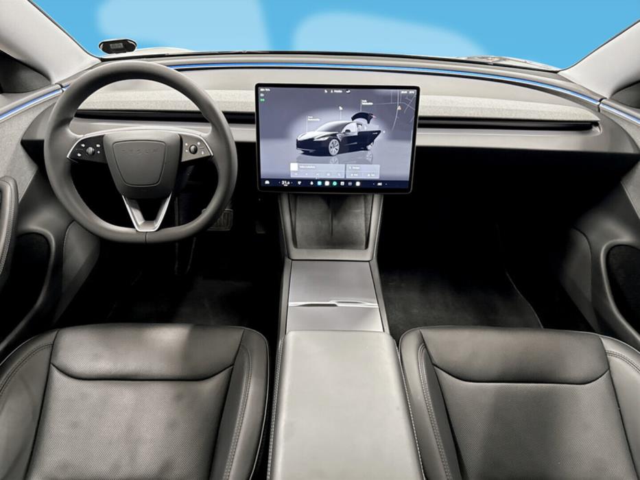 TESLA Model 3 2025