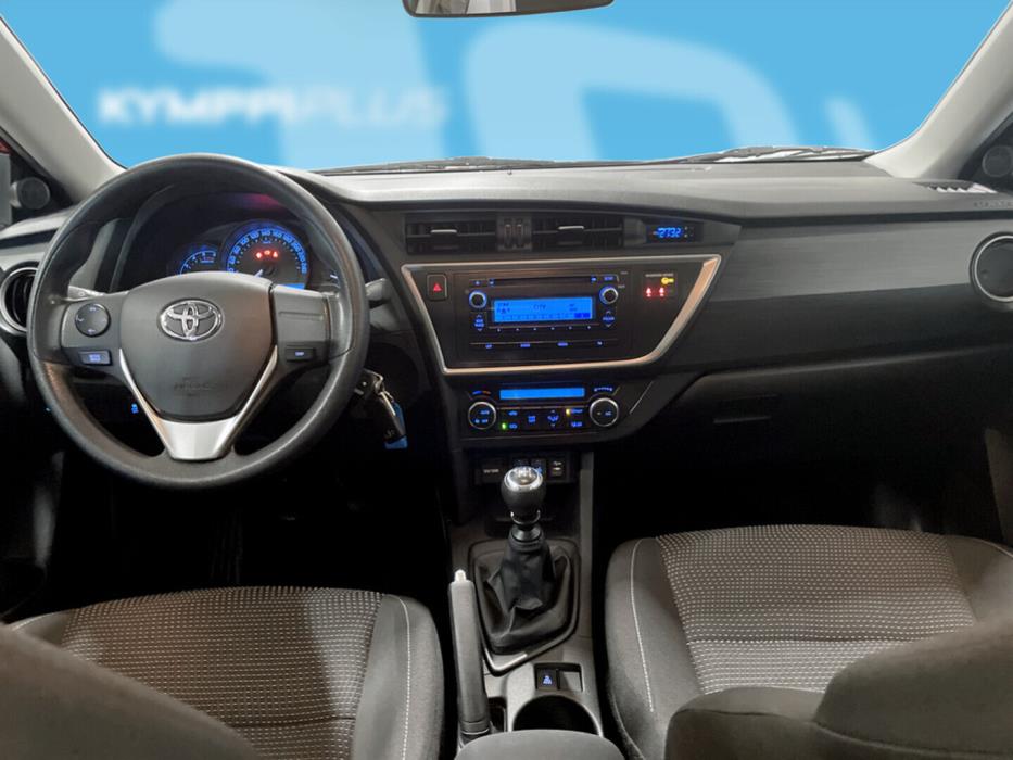 TOYOTA Auris 2014