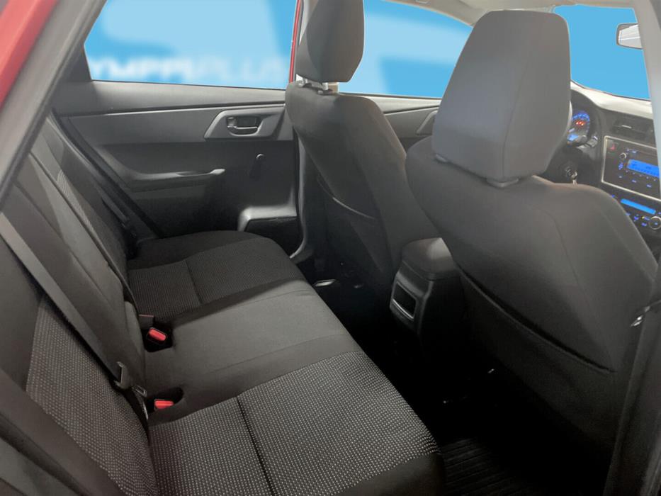 TOYOTA Auris 2014