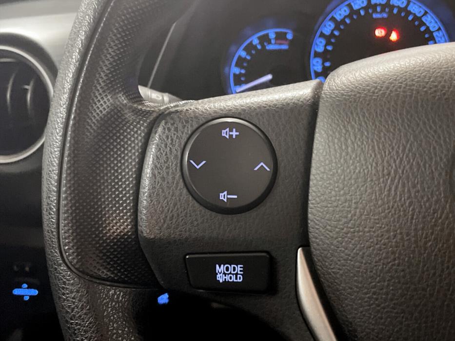TOYOTA Auris 2014