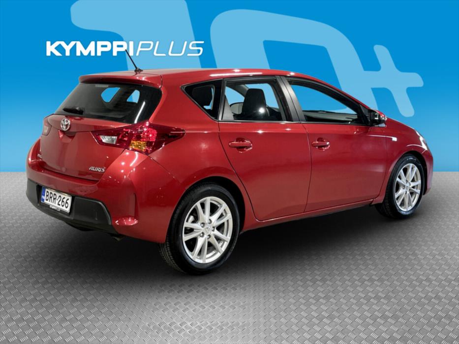 TOYOTA Auris 2014