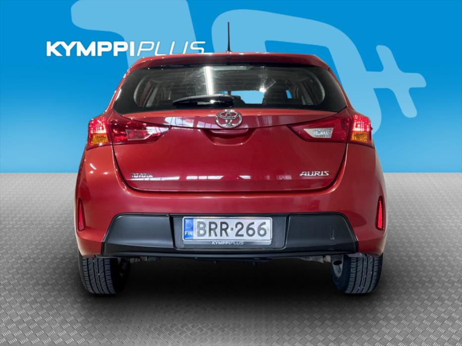TOYOTA Auris 2014