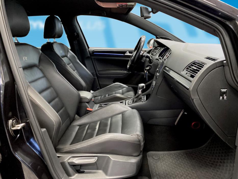 VOLKSWAGEN Golf 2015