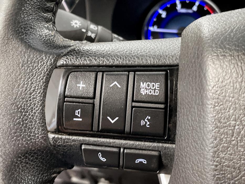 TOYOTA Hilux 2016