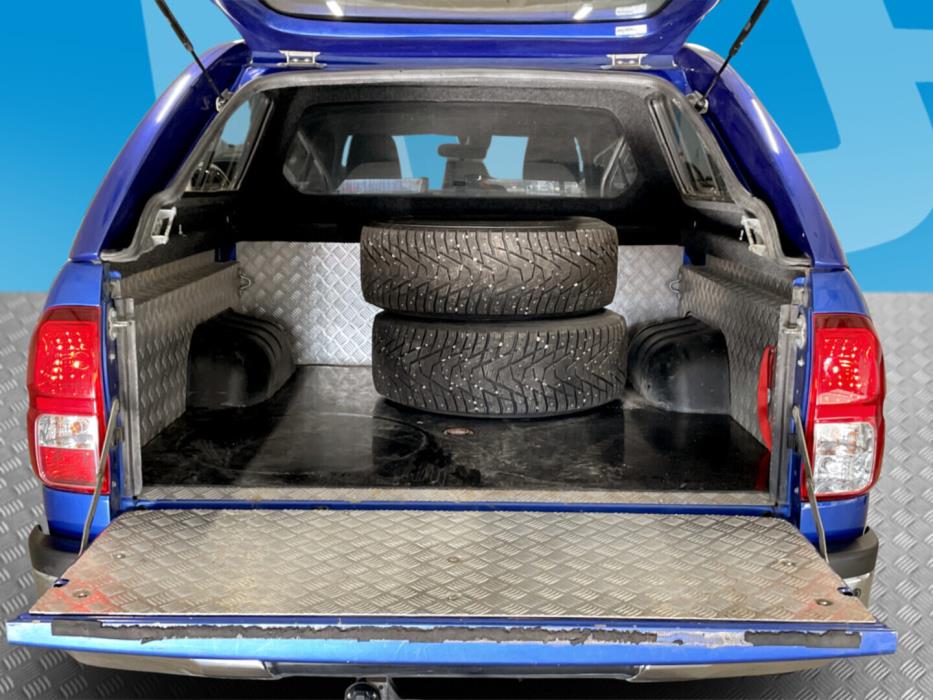 TOYOTA Hilux 2016