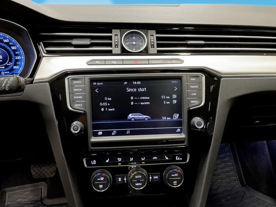 VOLKSWAGEN Passat 2016