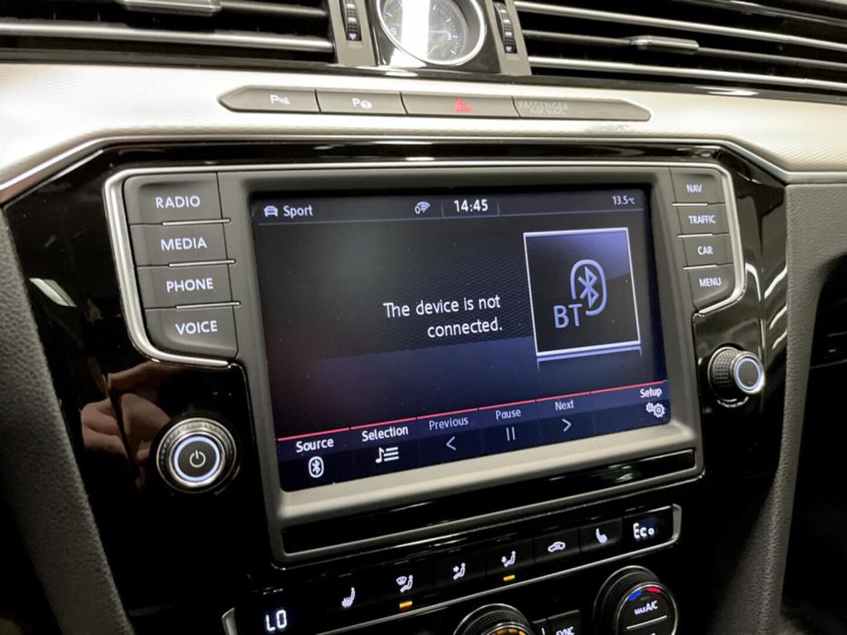 VOLKSWAGEN Passat 2016