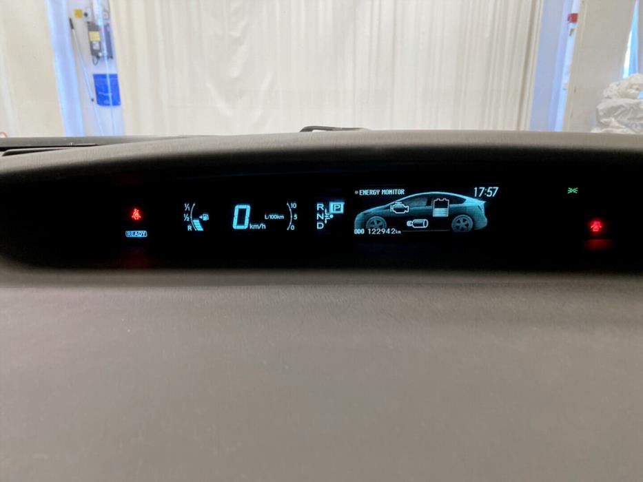 TOYOTA Prius PHEV 2015