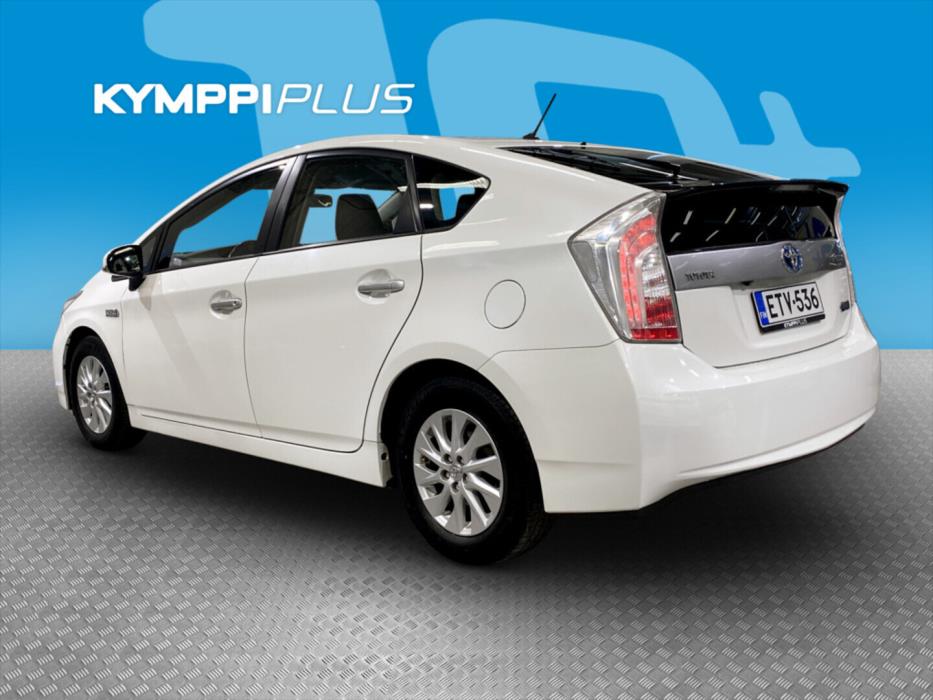 TOYOTA Prius PHEV 2015