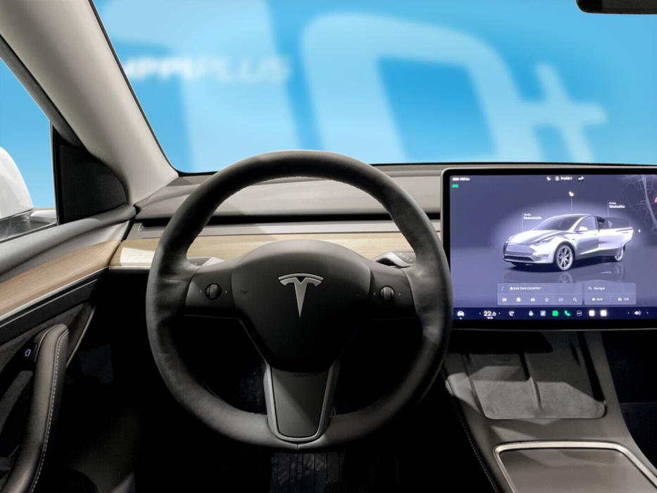 TESLA Model Y 2022