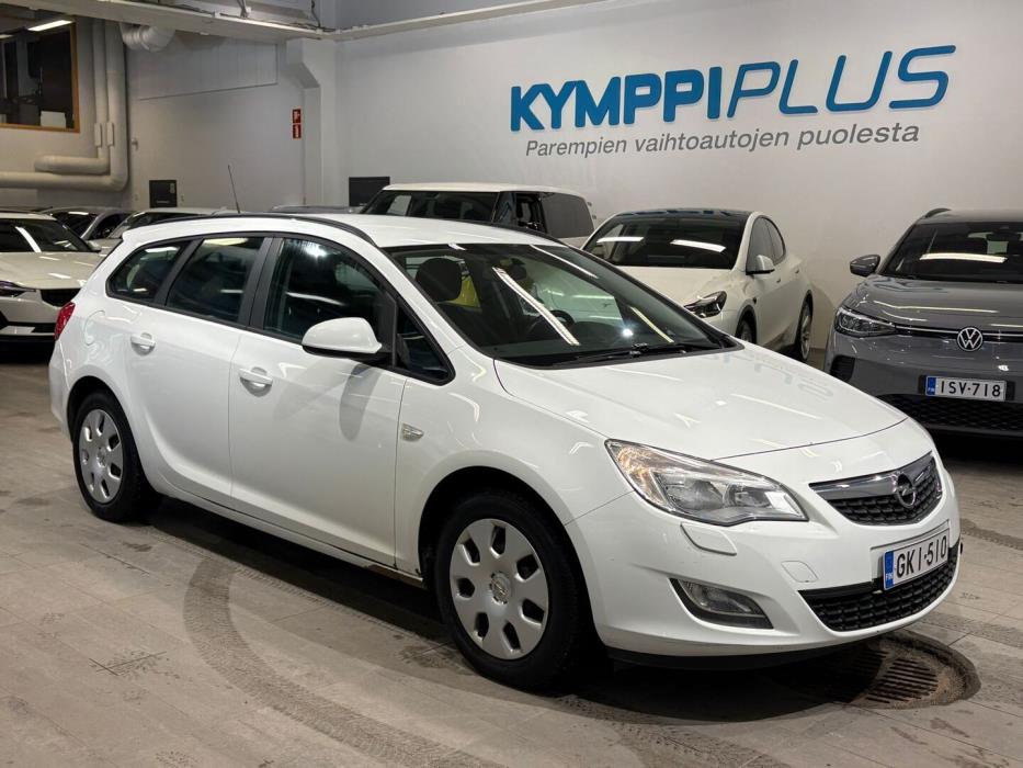 OPEL Astra 2012