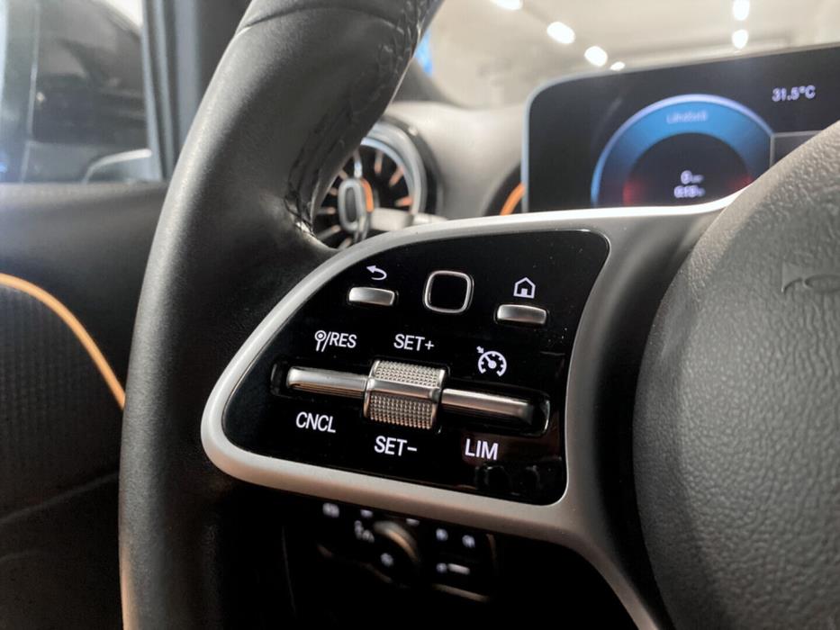 MERCEDES-BENZ GLB 2020