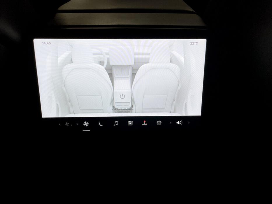 TESLA Model 3 2023