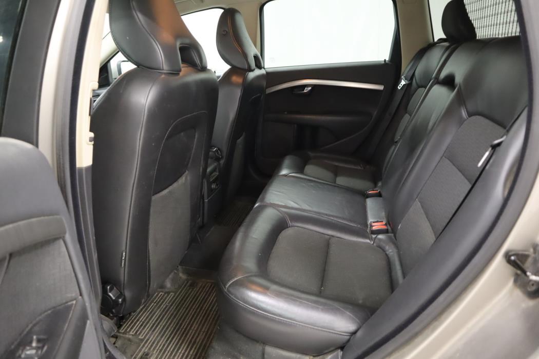 VOLVO V70 2008