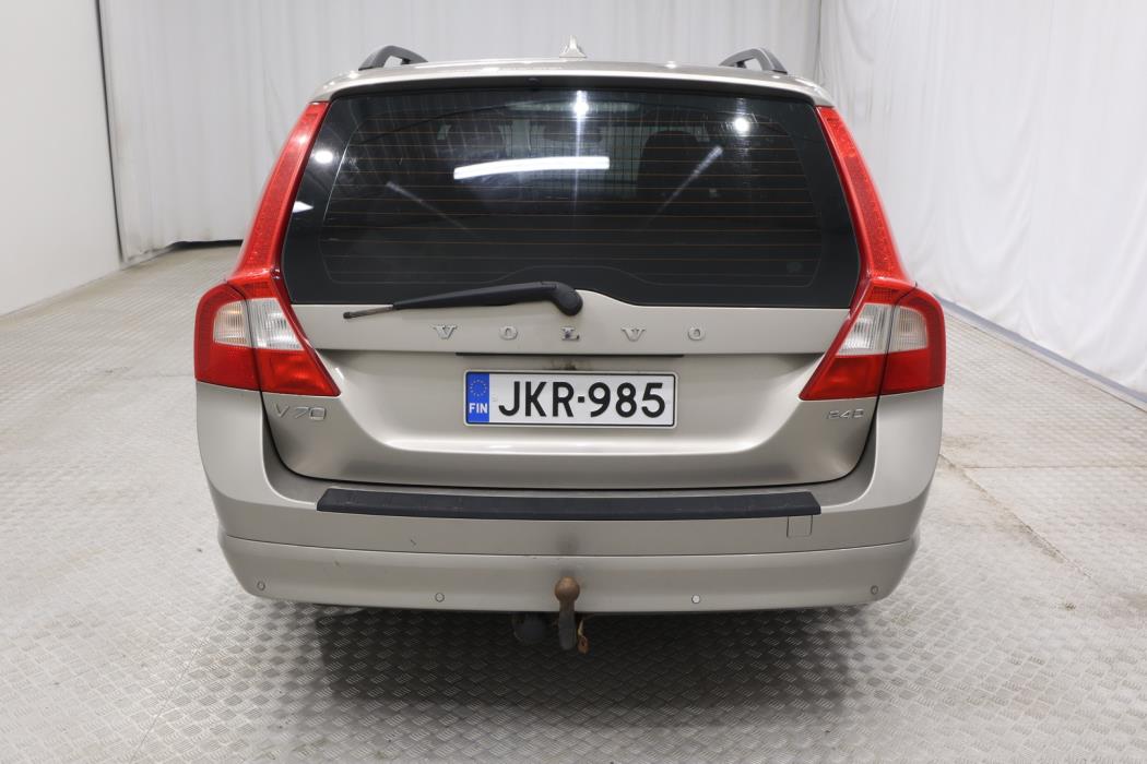 VOLVO V70 2008