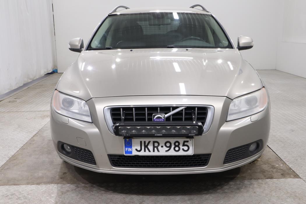 VOLVO V70 2008