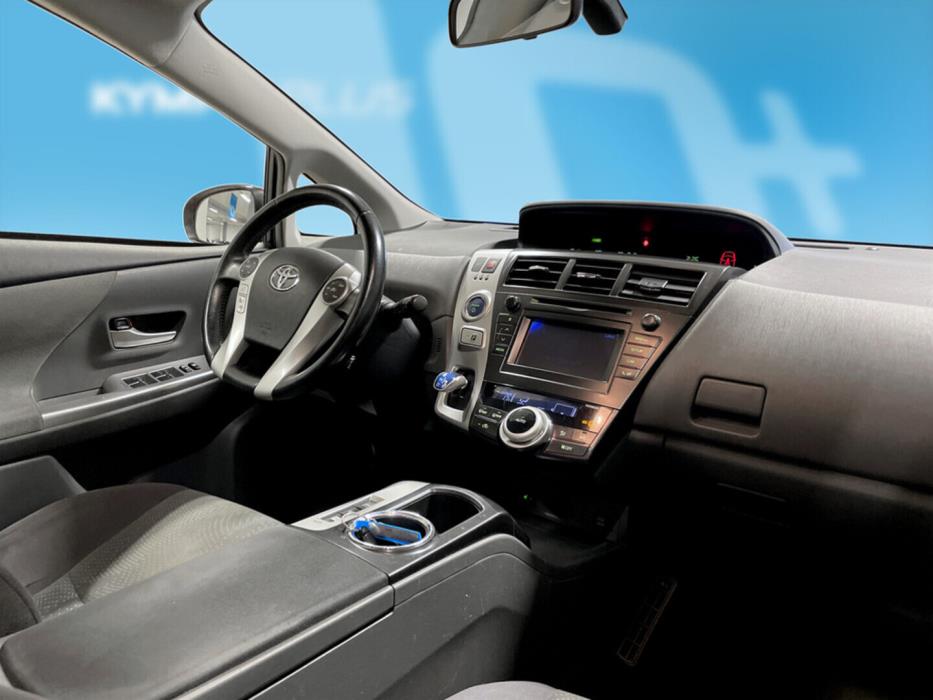 TOYOTA Prius+ 2013