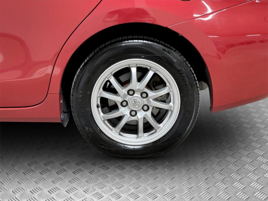 TOYOTA Prius+ 2013