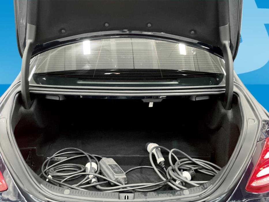 MERCEDES-BENZ E 2018