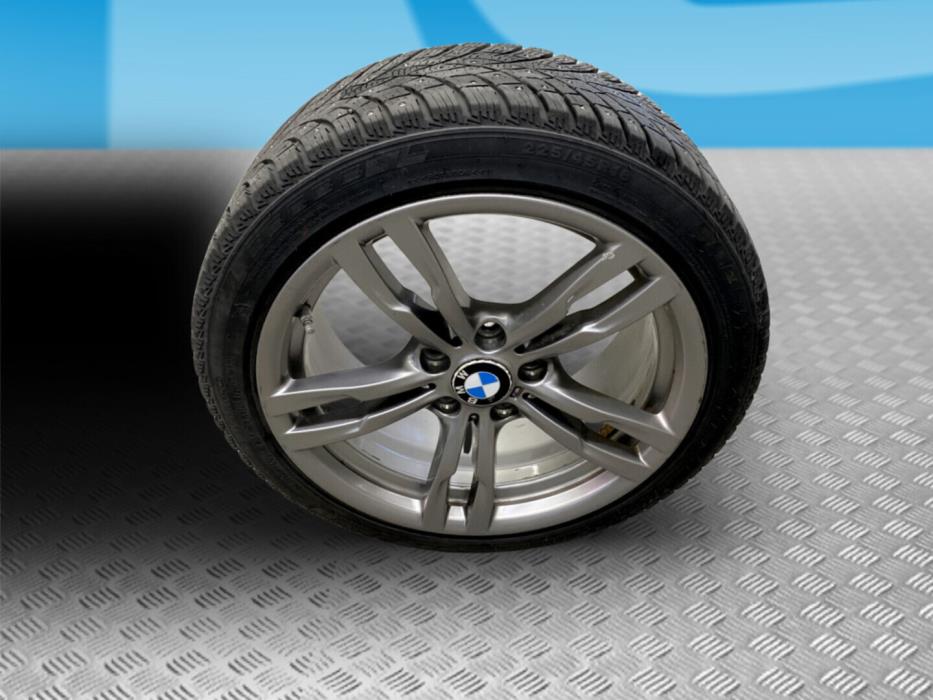 BMW 330 2017