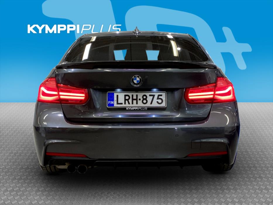 BMW 330 2017