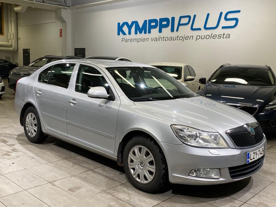 SKODA Octavia 2012