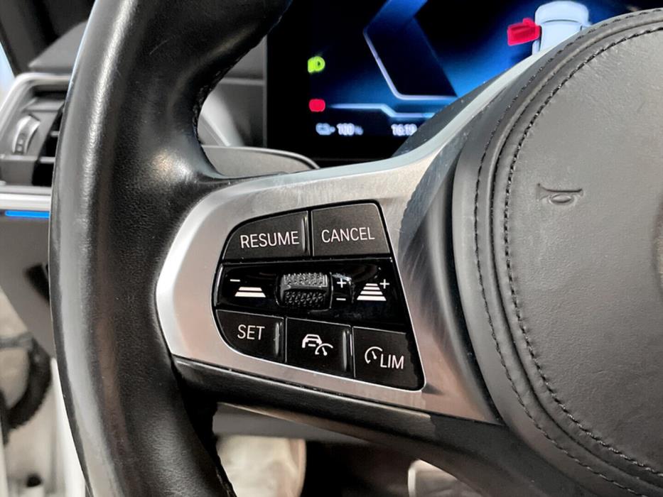 BMW i4 2023