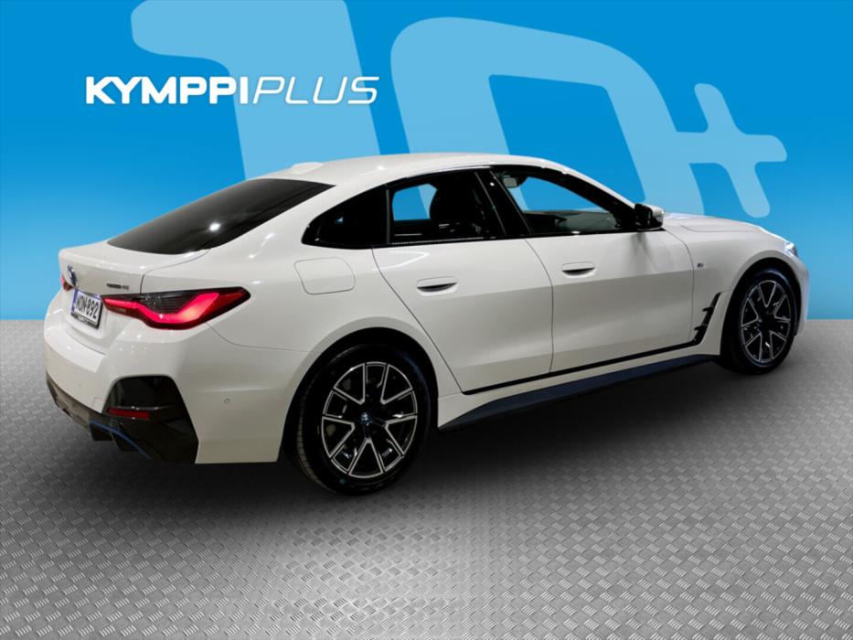 BMW i4 2023
