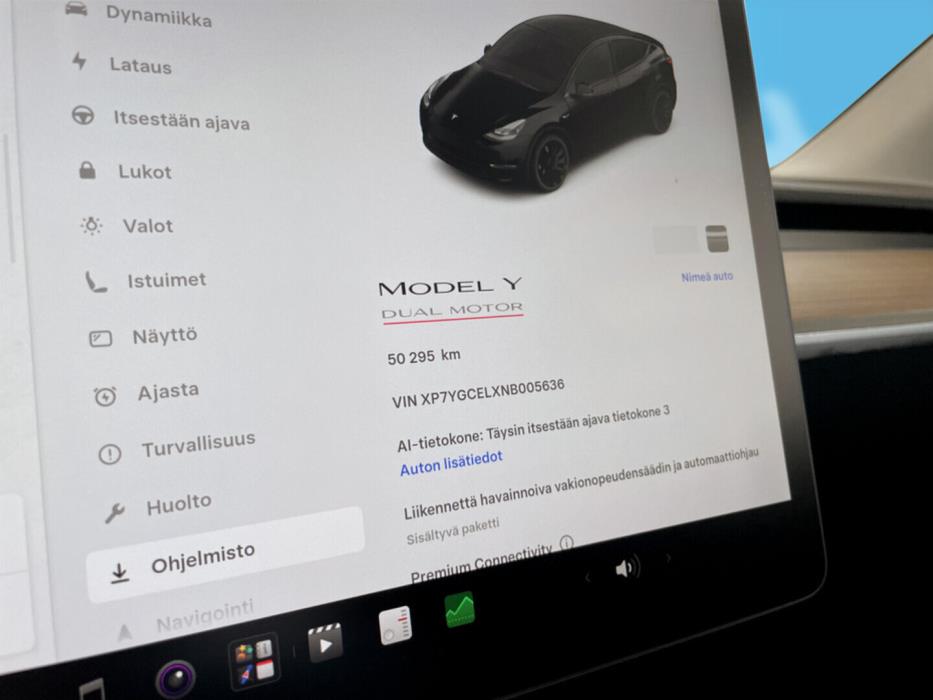 TESLA Model Y 2022