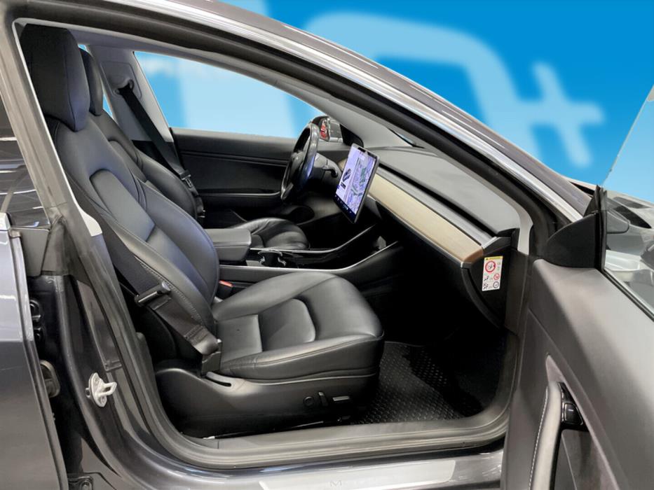 TESLA Model 3 2019
