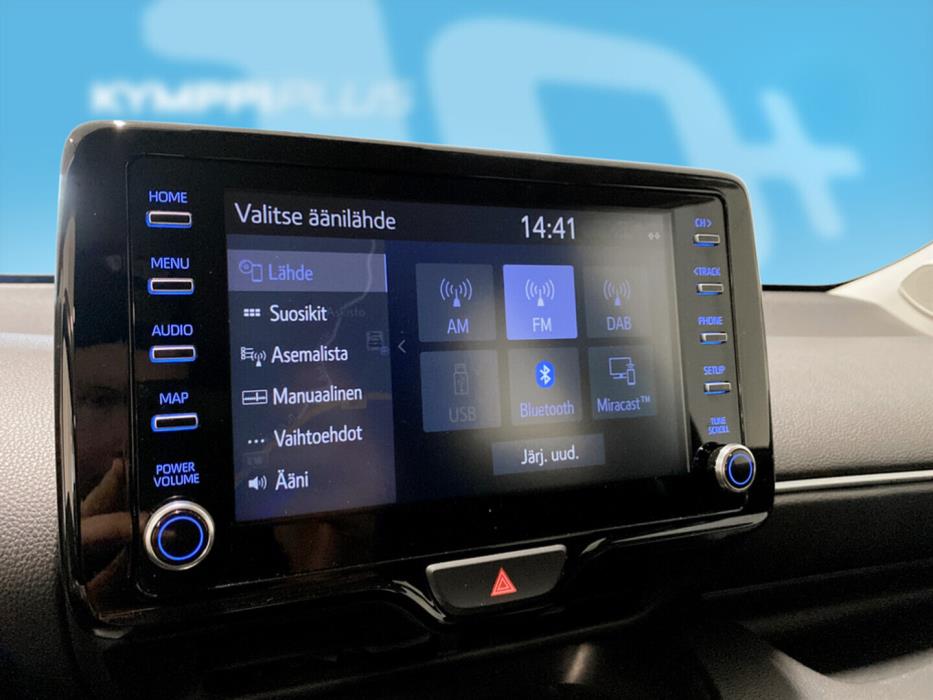 TOYOTA Yaris 2023