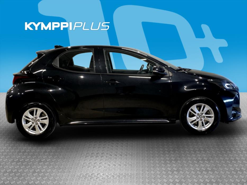 TOYOTA Yaris 2023