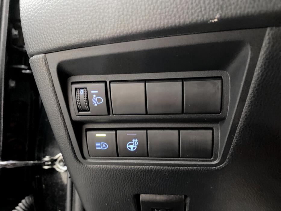 TOYOTA Yaris 2023