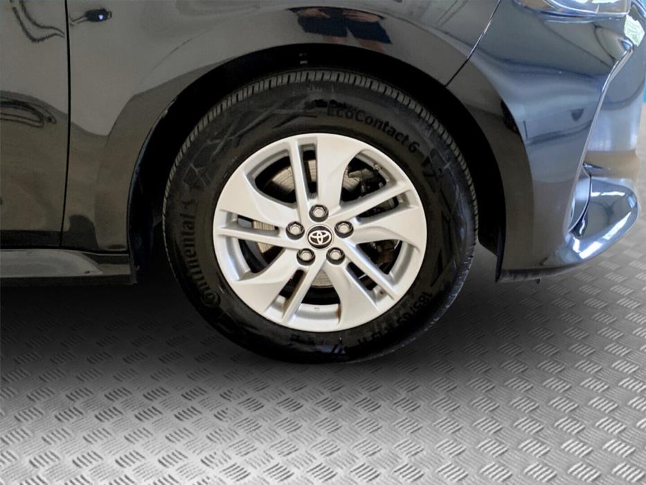 TOYOTA Yaris 2023