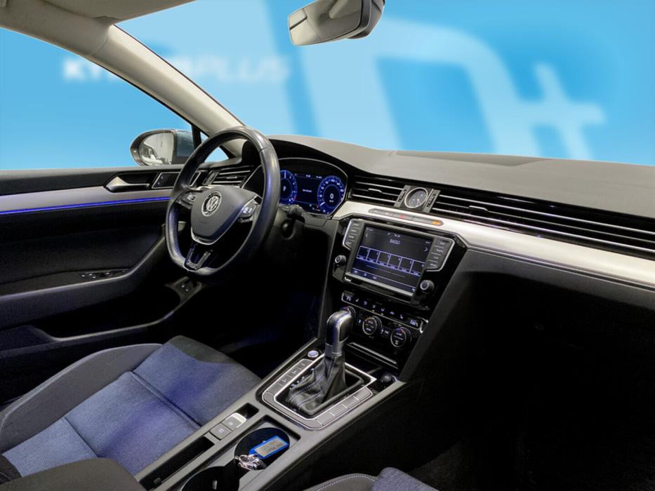 VOLKSWAGEN Passat 2017