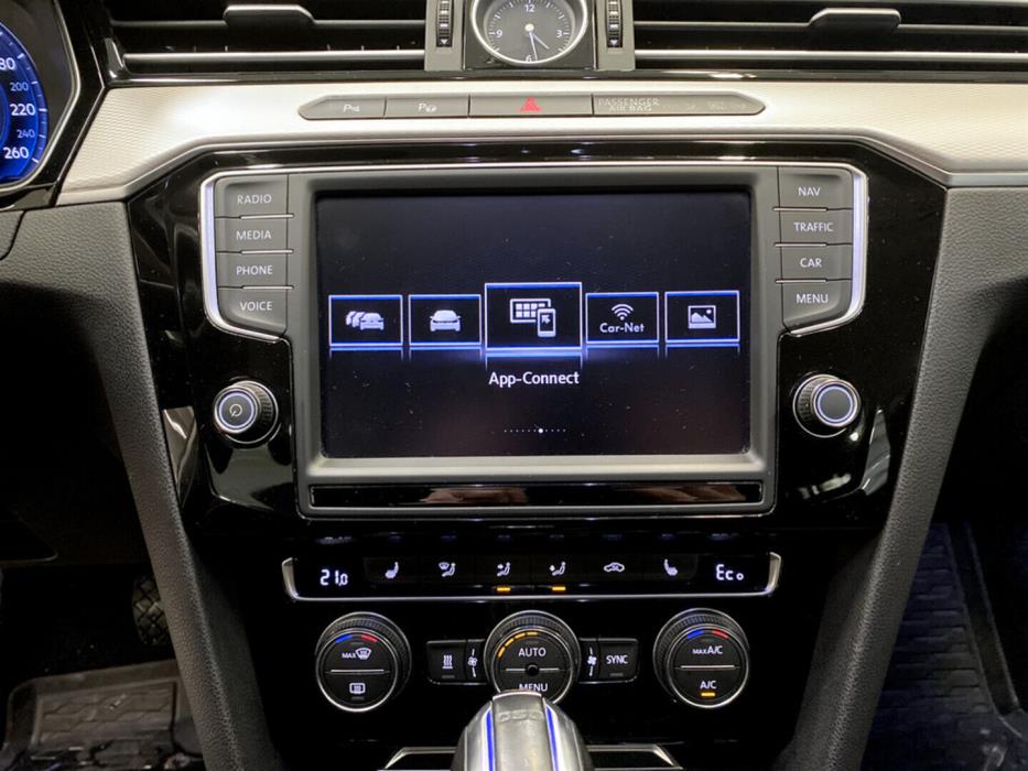 VOLKSWAGEN Passat 2017