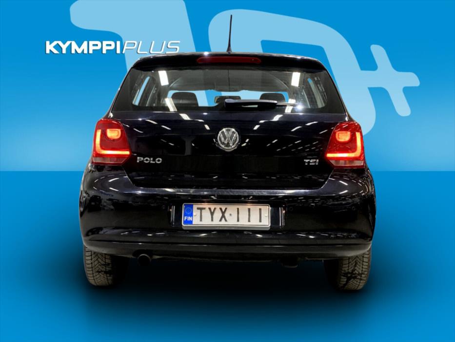 VOLKSWAGEN Polo 2012