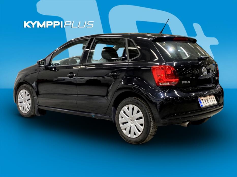 VOLKSWAGEN Polo 2012