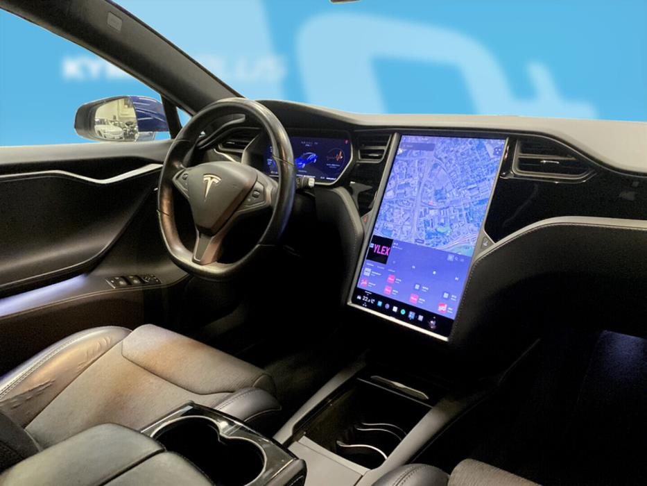 TESLA Model S 2018