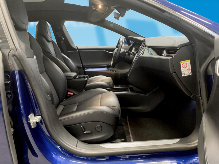 TESLA Model S 2018