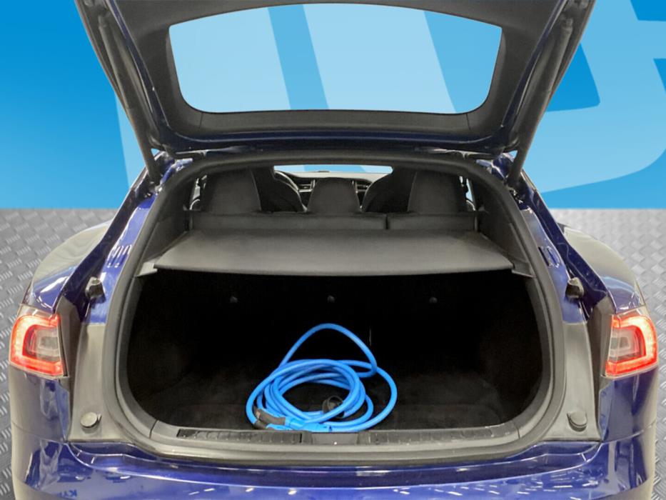 TESLA Model S 2018