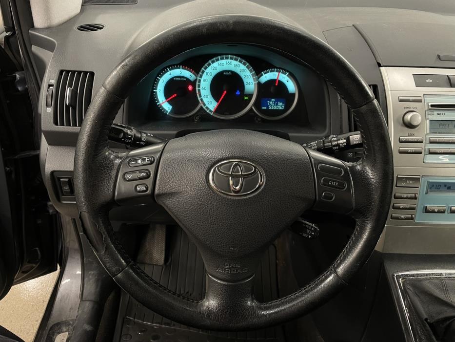 TOYOTA Corolla Verso 2007