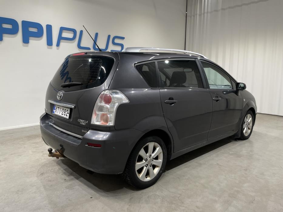 TOYOTA Corolla Verso 2007