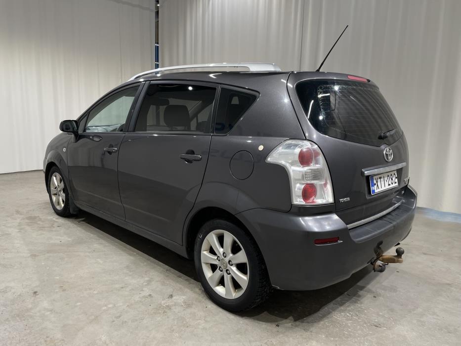 TOYOTA Corolla Verso 2007