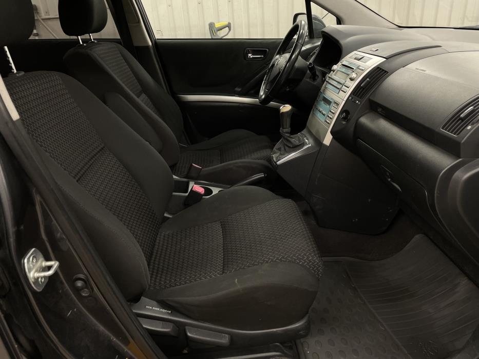 TOYOTA Corolla Verso 2007