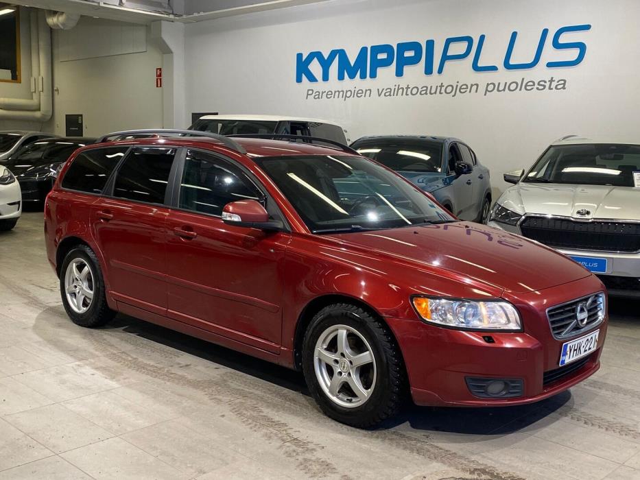VOLVO V50 2011